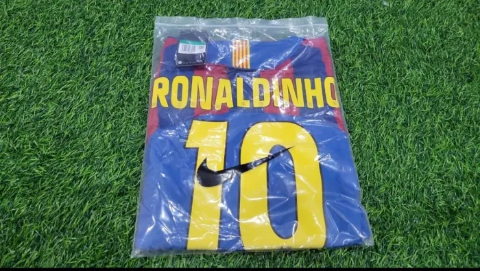 Camisa Barcelona 2005/2006 Ronaldinho XXL