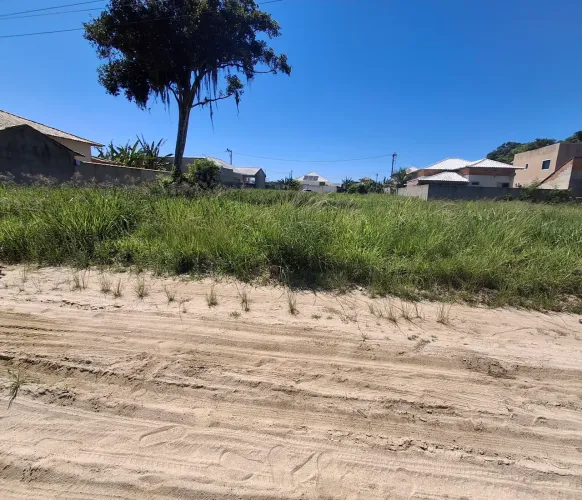 Terreno em Condomínio Fechado por apenas 50.000,00 - Fazendinha - Araruama