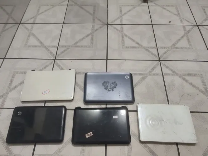 Lote com 5 Netbooks para Manutenção e Retirada de Peças