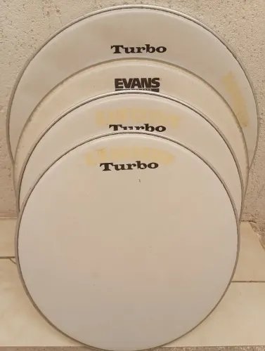 Peles de bateria musical