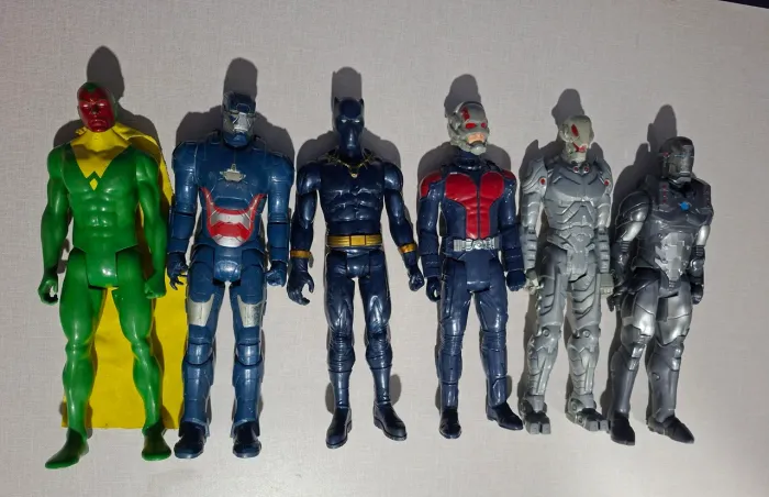 KIT BONECOS VINGADORES MARVEL