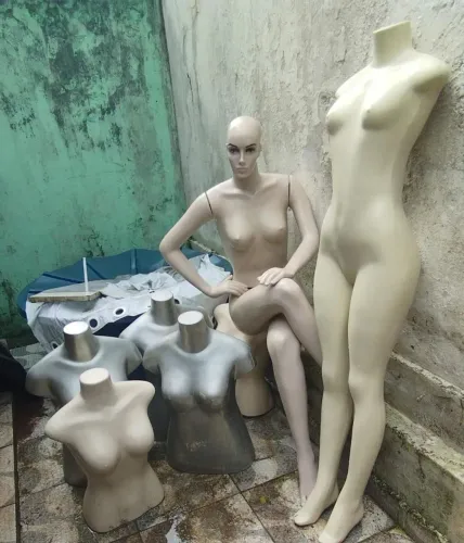 Manequins