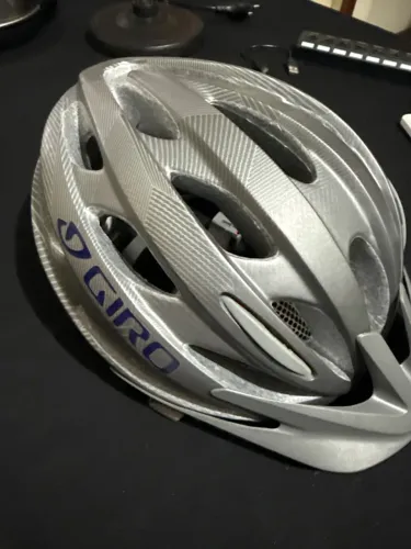 Capacete bike giro