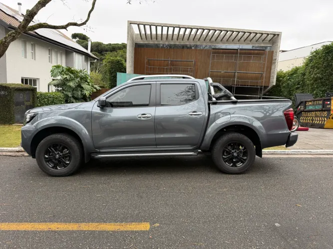 Nissan Frontier XE CD 4X4 2.3 Bi-TB Diesel Aut. 2024