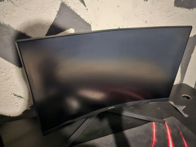 Samsung Odyssey 27 QHD