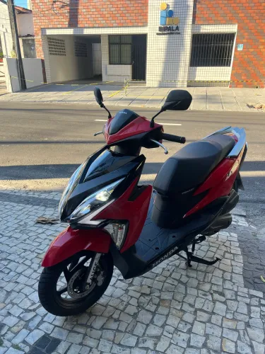 Honda Elite 125 2023 com apenas 950km rodados.