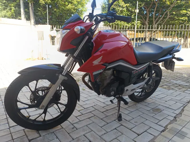 Titan 160 apenas venda nao troco contato *