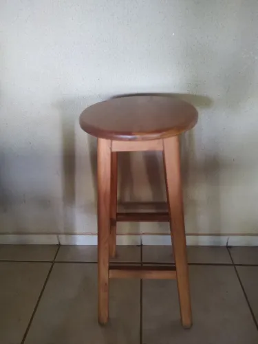 VENDO BANQUETAS