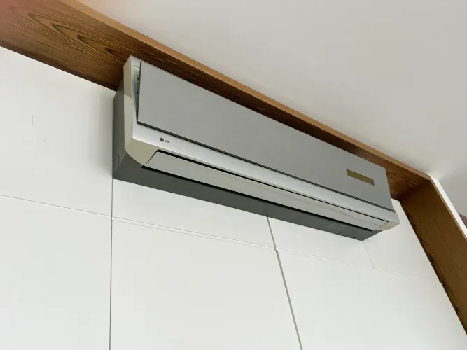 Ar Condicionado 24000 BTU/s  220V LG  - não é inverter 