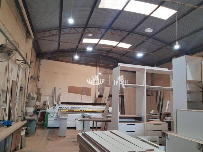 Barracão à venda, 279 m² por R$ 890.000,00 - Yara - Londrina/PR