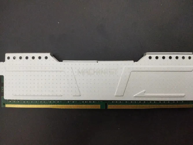 MEMÓRIA RAM DDR4 ECC 16 GBs 3200MHZ