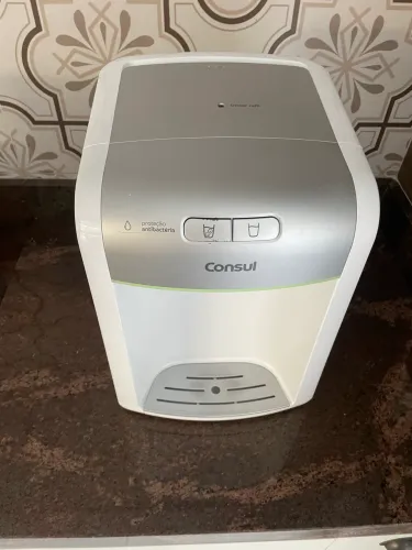 Purificador de Água Consul Gelada e Natural - Excelente Estado