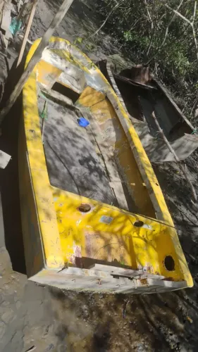 Barco estilo lancha,ideal para pesca ou passeio .