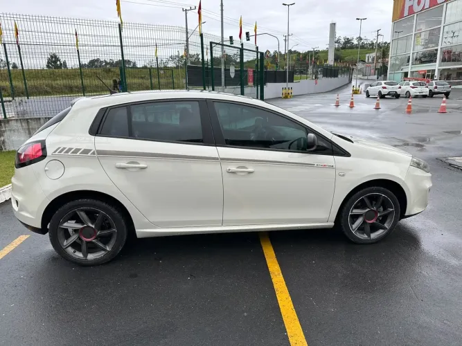 Fiat Bravo Sporting 1.8 Flex 16V 5P 2016