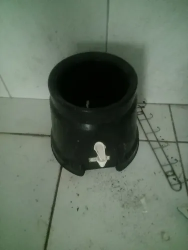 Vendo filtro de água com torneira 