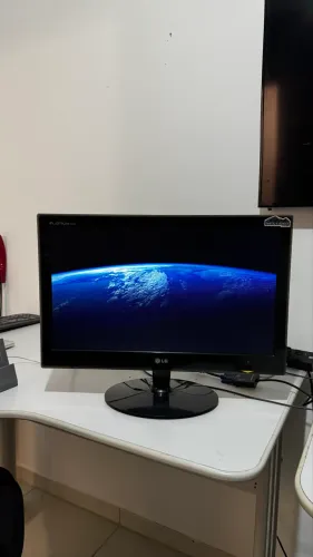 Monitor 22? LG Flatron E2240 VGA