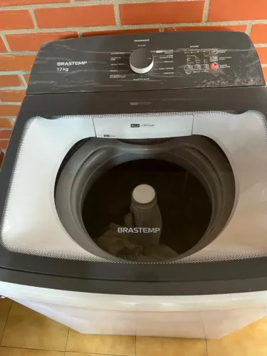 DESAPEGO - Máquina de lavar, Sala de jantar 8 cadeiras, Balcão, Freezer e geladeira