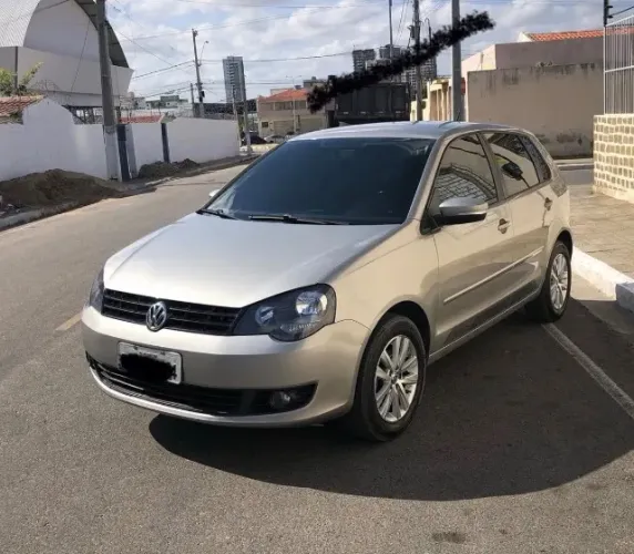 Volkswagen Polo 1.6 Mi/s.ouro 1.6 MI Tot.flex 8V 5P 2014