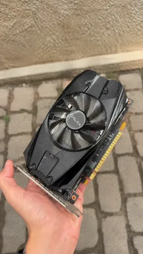 PLACA DE VÍDEO GALAX GTX 1050 TI DDR5 4GB