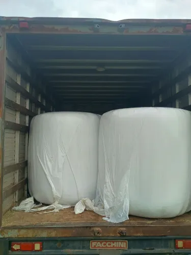 Feno em bola pré secado 