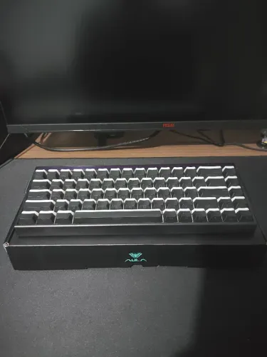 AULA HERO 68 HE USADO