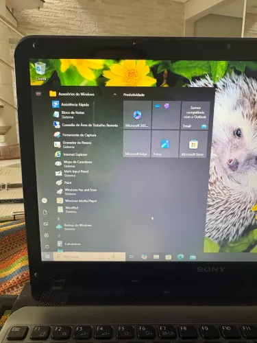 Notebook Sony Waio i3 com 4 gb de memória