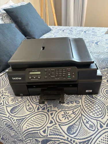 Impressora Brother MFC-J200