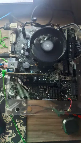 B450m + ryzen 3 3200g