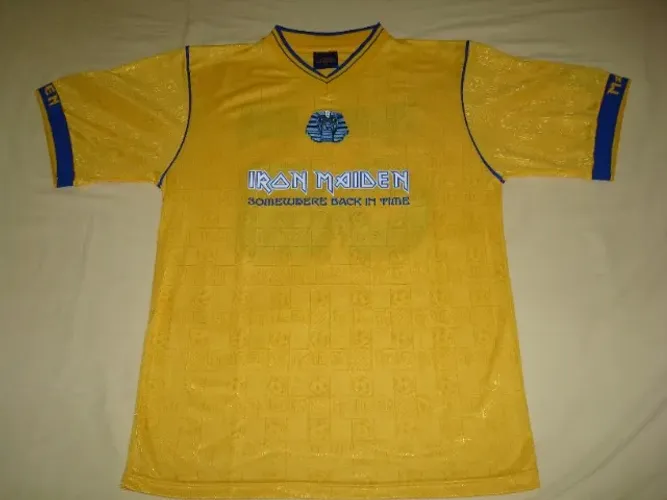 Iron Maiden Somewhere Back in Time Futebol Camisa