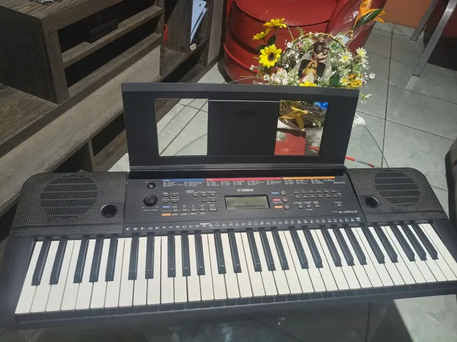 Kit Teclado 61 Teclas 385 Sons Psr-e263 Yamaha