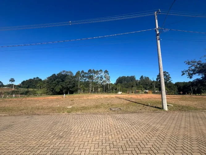 TERRENO PLANO LOT. PORTAL DO SOL