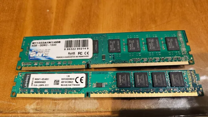 Kit Memória RAM 8GB DDR3 1333MHz (2x 4GB) para PC Desktop