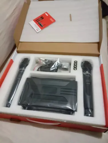 Microfone Sem Fio Wireless Profissional Tomate Mt-2302 Uhf Cor Preto
