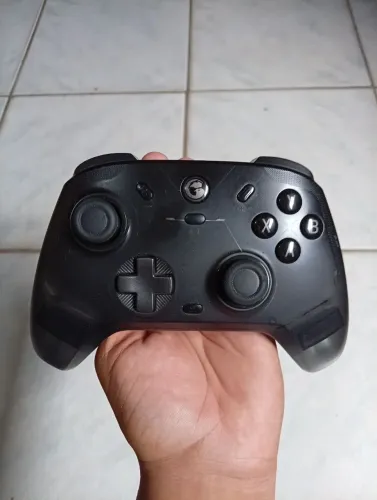 Controle GameSir Cyclone 2 Sem Fio (Tri-Mode, TMR, Hall Effect, RGB) - Praticamente Novo!