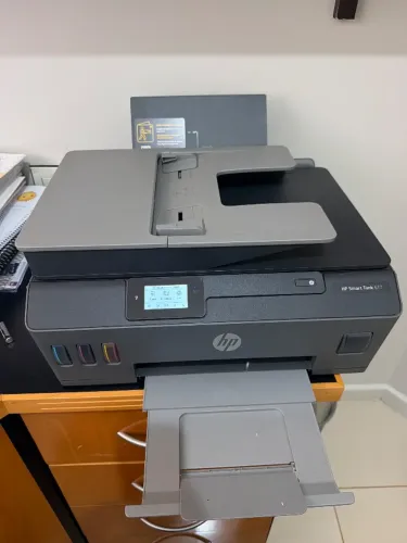 Impressora HP Smart Tank 617 (com tanque abastecido - tinta preta e coloridas)