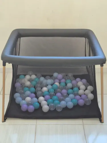 Cercadinho Infantil Portátil Quadrado Com Bolinhas 