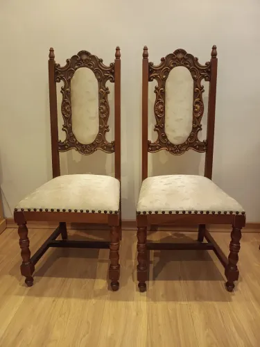 Conjunto de duas cadeiras