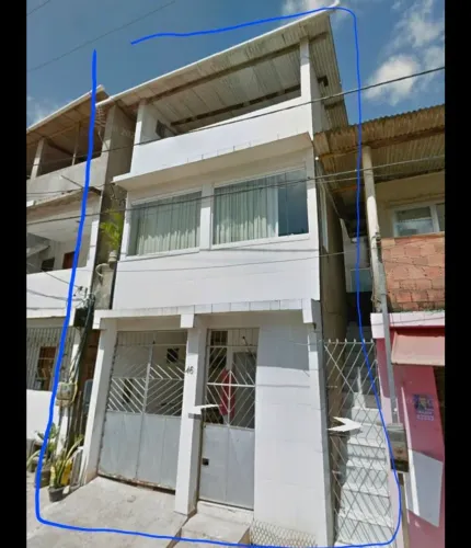 Casa top com planejados e ar-cond. Troco por carro de meu interesse