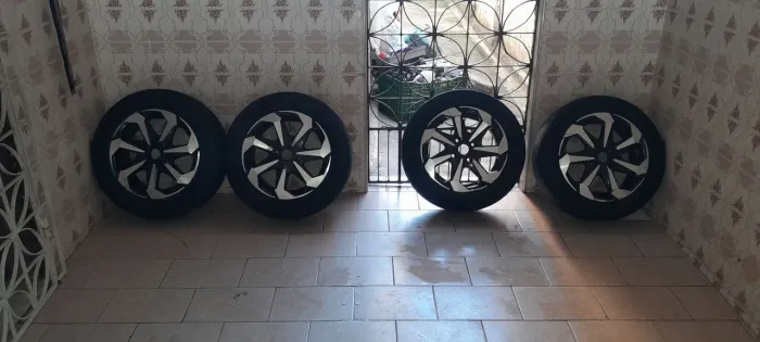 Rodas tarântula 15 furacão 4x108 