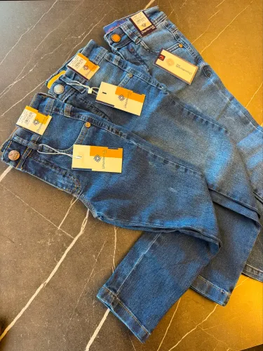Calça jeans infanto-juvenil linha cruzada 