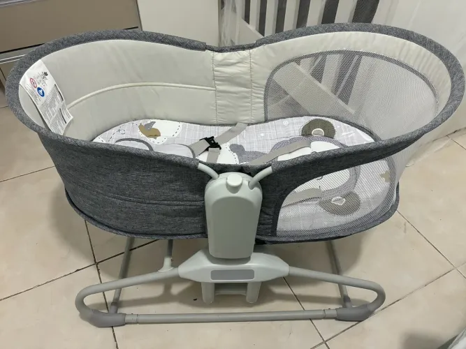 Cadeira descanso Moisés balanço automática giratória mastela