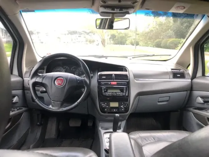 Fiat Linea Essence 1.8 Flex 16V 4P 2013