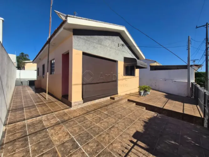 Casa térrea à venda no bairro Jardim Europa em Nova Odessa/SP