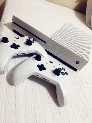 X BOX ONE S