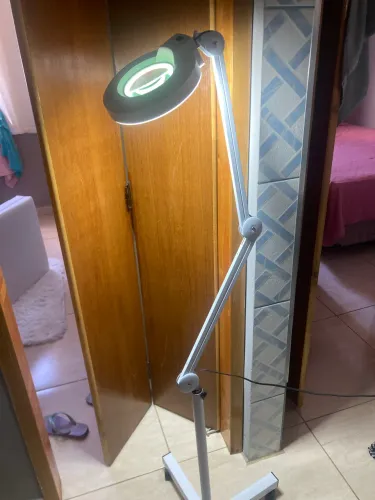 Lupa Led