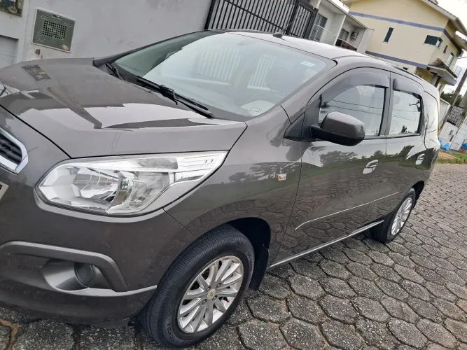 Chevrolet Spin LT 1.8 8V Econo.flex 5P Aut. 2013