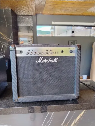 Cubo de guitarra Marshall 