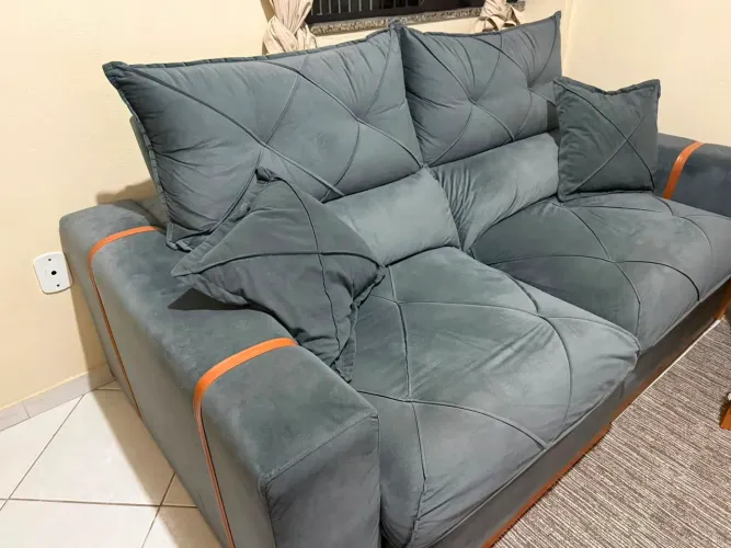 Sofa retrátil super novo !!!!