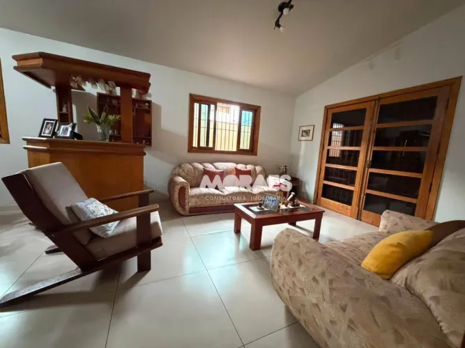 Casa com 5 quartos à venda, 219 m² por R$ 850.000 - Vila Nova Cidade Universitária - Bauru