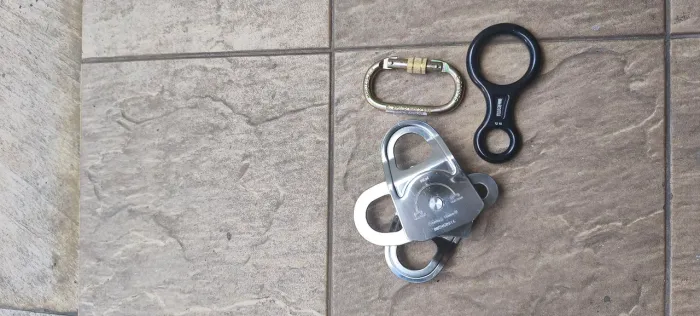 Polia dupla de inox, freio 8 de alumínio e mosquetão 
